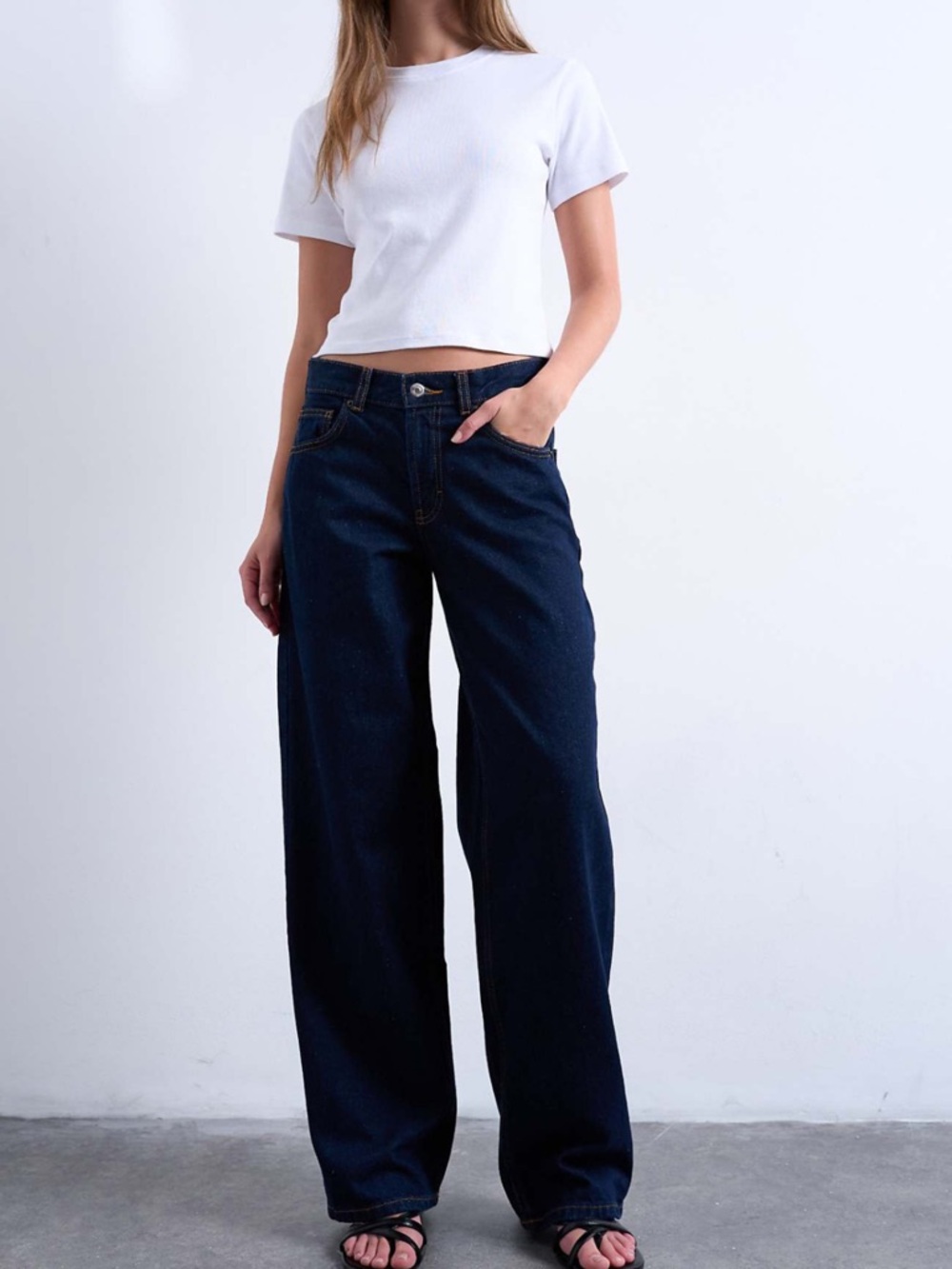TOPSHOP cinch low rise relaxed jeans in raw indigo W26 L30